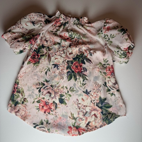 Room Mates pink metallic accents size medium floral blouse w/ puff cap sleeves - Picture 6 of 6